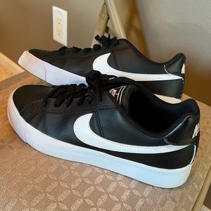 Nike Court Royale AC Black